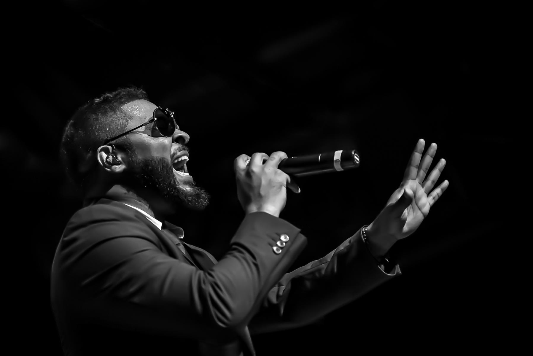 Musiq Soulchild performing on stage